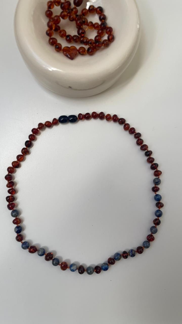 Collar Ambar y Lapislazuli ( amuleto mundial 🩵🤍🩵) - Imagen 2